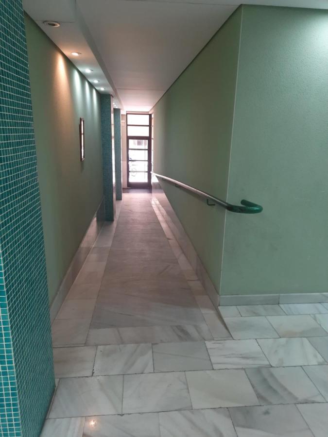 Moderno Apartamento Familiar Junto Al Mar - Conejito Apartment Торевиеха Екстериор снимка