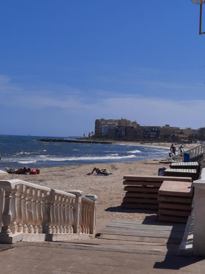 Moderno Apartamento Familiar Junto Al Mar - Conejito Apartment Торевиеха Екстериор снимка