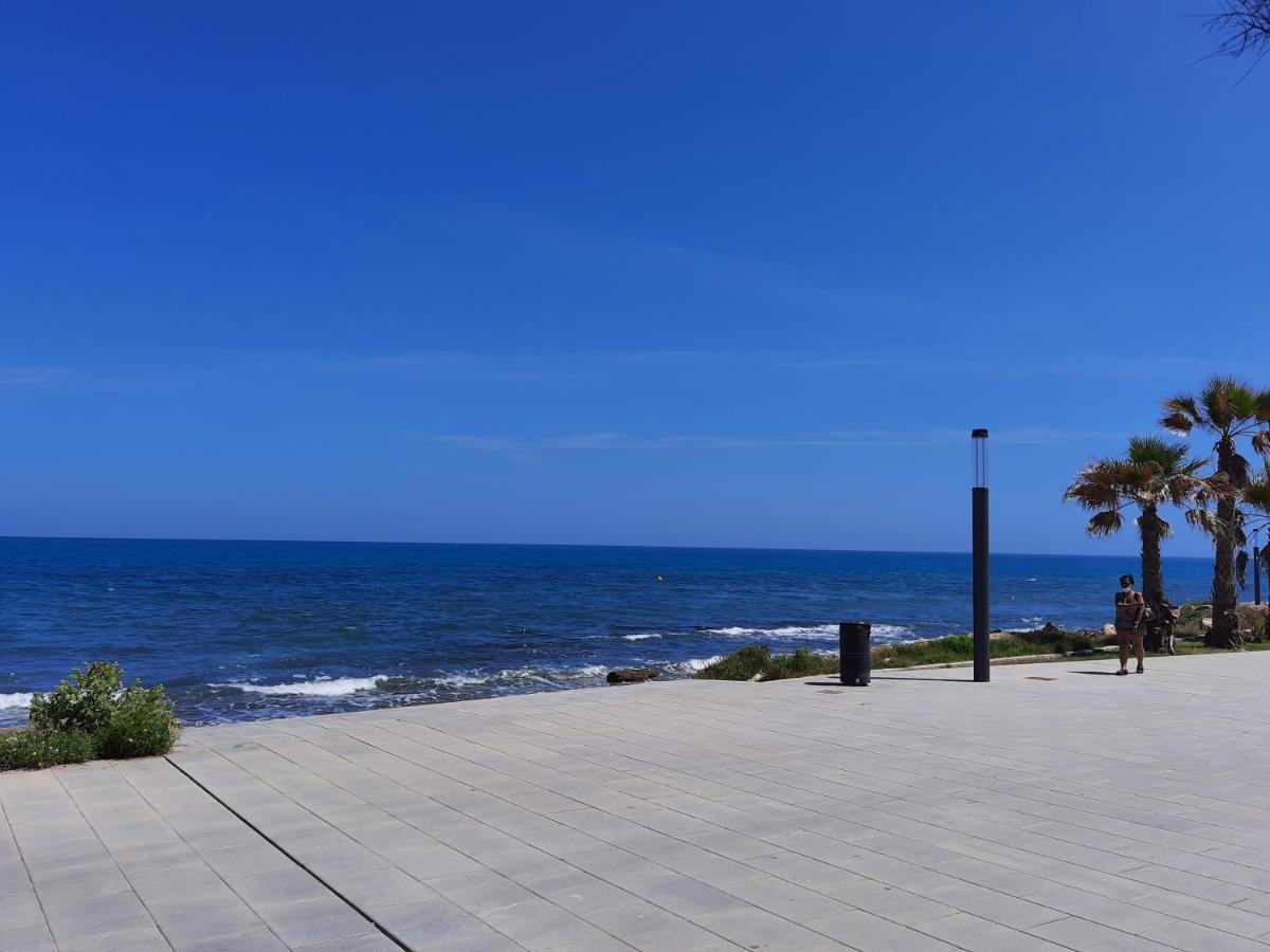 Moderno Apartamento Familiar Junto Al Mar - Conejito Apartment Торевиеха Екстериор снимка