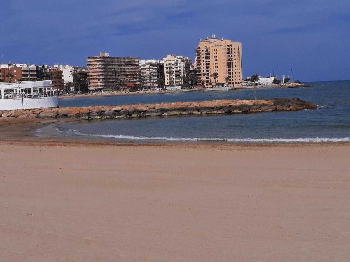 Moderno Apartamento Familiar Junto Al Mar - Conejito Apartment Торевиеха Екстериор снимка